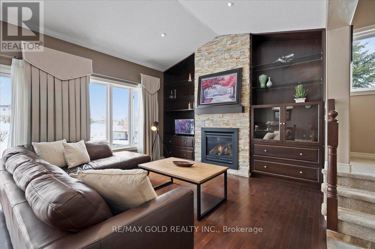 Main - 524 St Moritz Avenue, Waterloo, Ontario  N2T 2Z4 - Photo 16 - X12148748