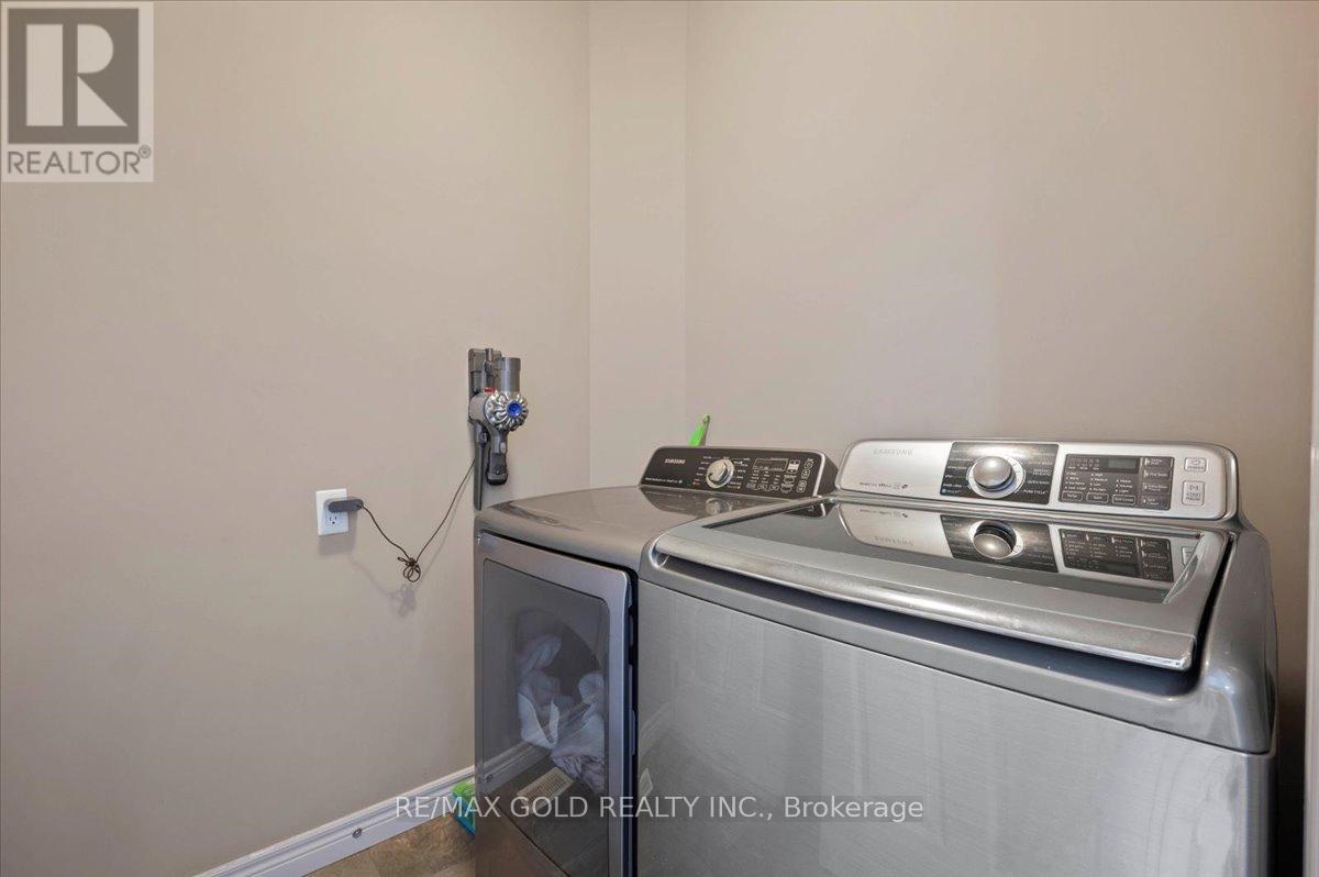Main - 524 St Moritz Avenue, Waterloo, Ontario  N2T 2Z4 - Photo 21 - X12148748