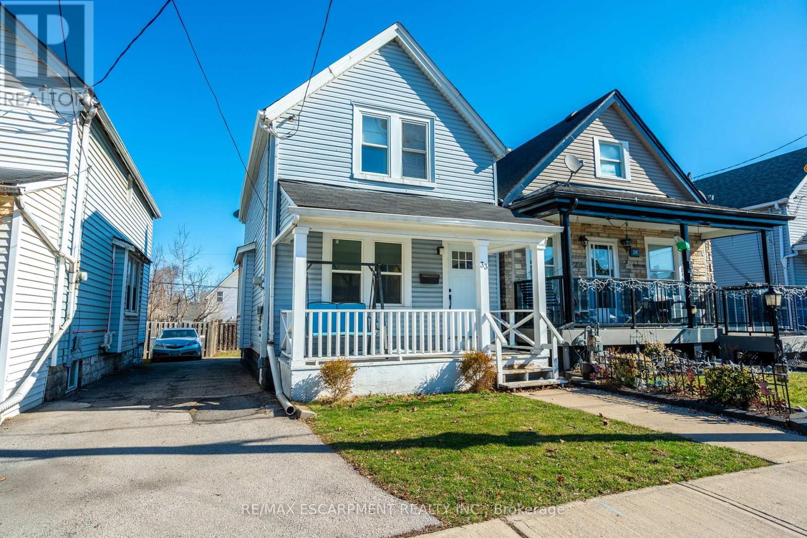 33 Dalkeith Avenue, Hamilton, Ontario  L8L 3J3 - Photo 2 - X12148802