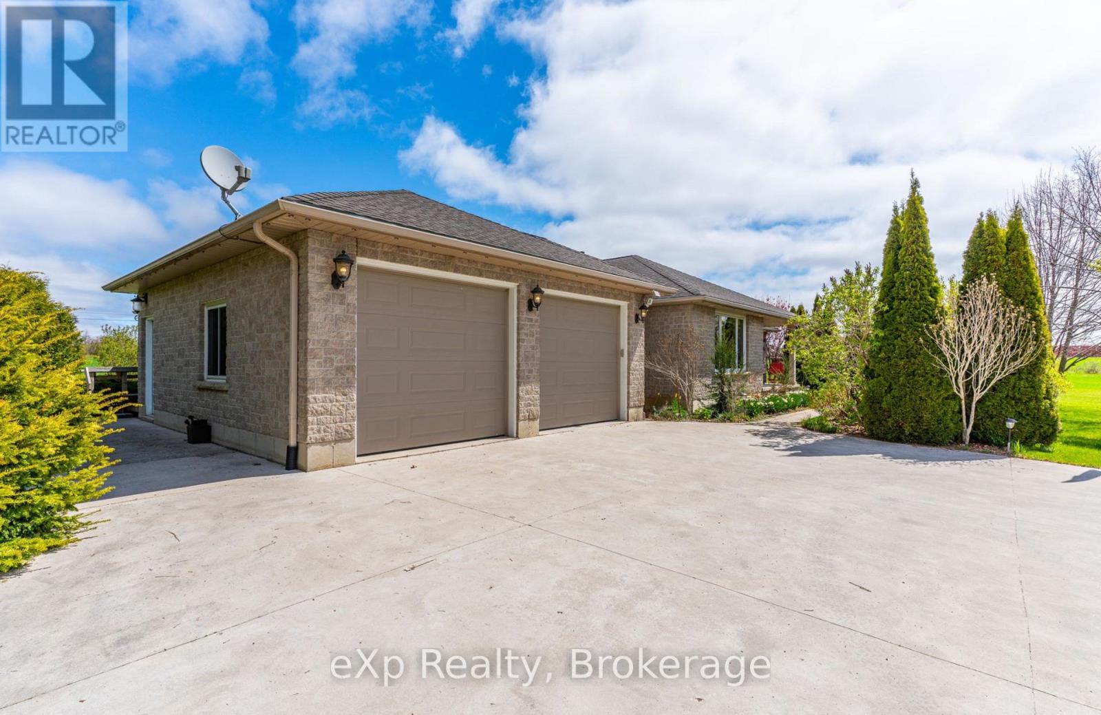 122287 Concession 8, West Grey, Ontario  N0G 1C0 - Photo 4 - X12148926