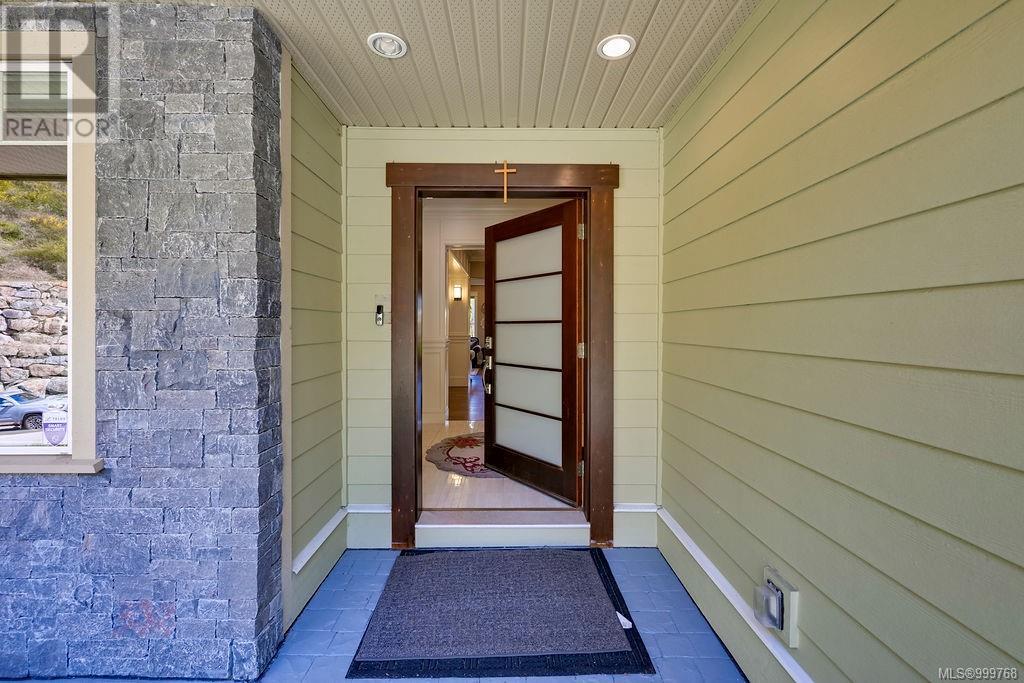 Property at 2344 Nicklaus Dr image 4