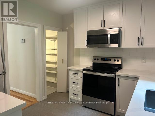 32 Henning Avenue, Toronto, Ontario  M4R 1X7 - Photo 12 - C12147775