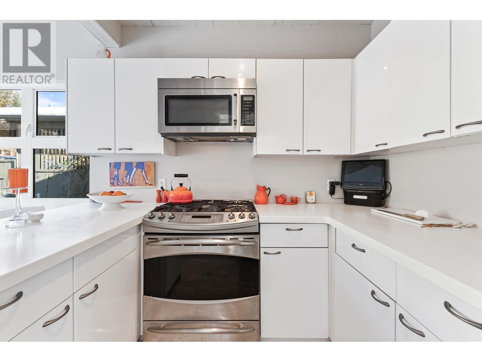 2433 Mathers Avenue, West Vancouver, British Columbia  V7V 2H9 - Photo 11 - R3002801