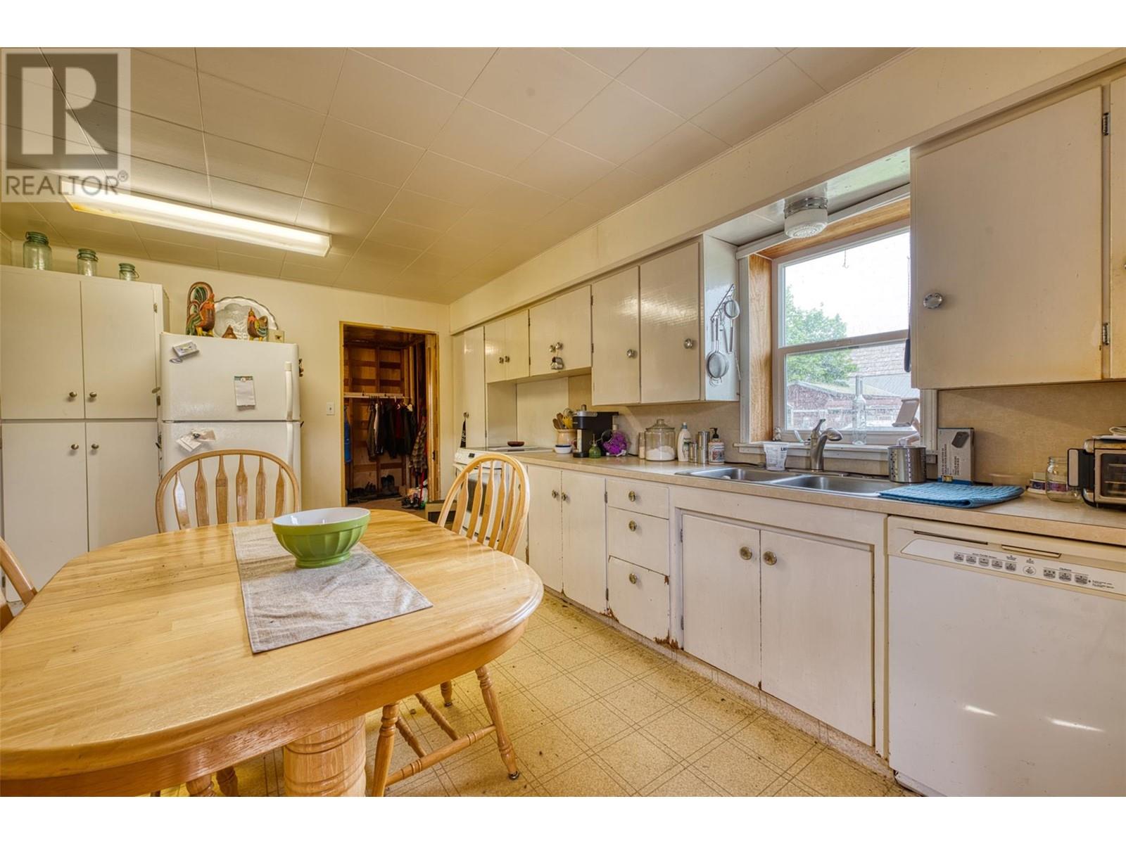 4356 Highland Park Road, Armstrong, British Columbia  V0E 1B4 - Photo 32 - 10347651
