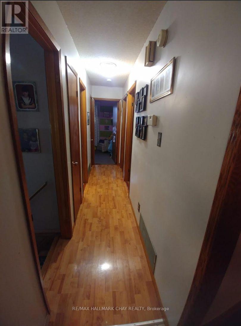 Property at 106 ZIMA CRESCENT image 5