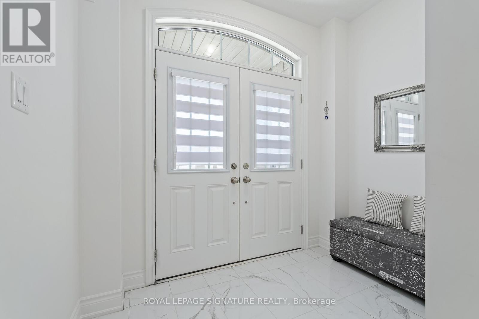Property at 21 VINEYARD DRIVE image 2
