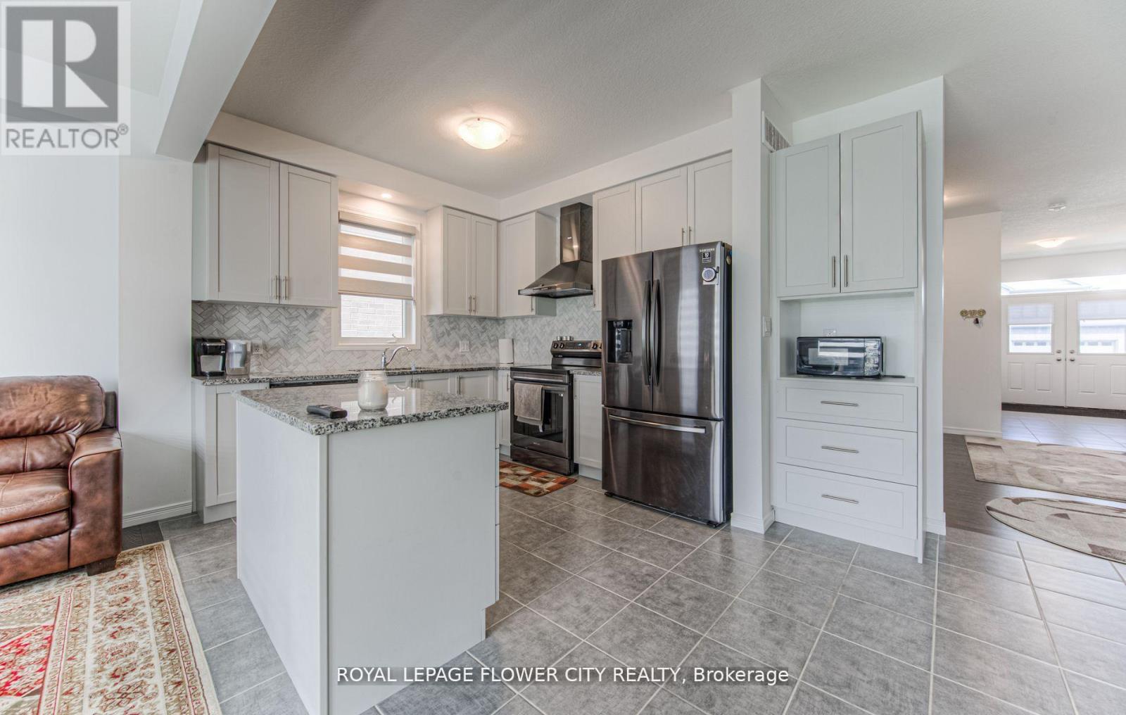 51 Beauchamp Drive, Cambridge, Ontario  N1S 0A2 - Photo 17 - X12148660