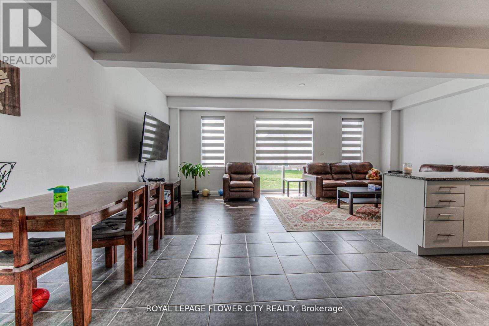 51 Beauchamp Drive, Cambridge, Ontario  N1S 0A2 - Photo 14 - X12148660