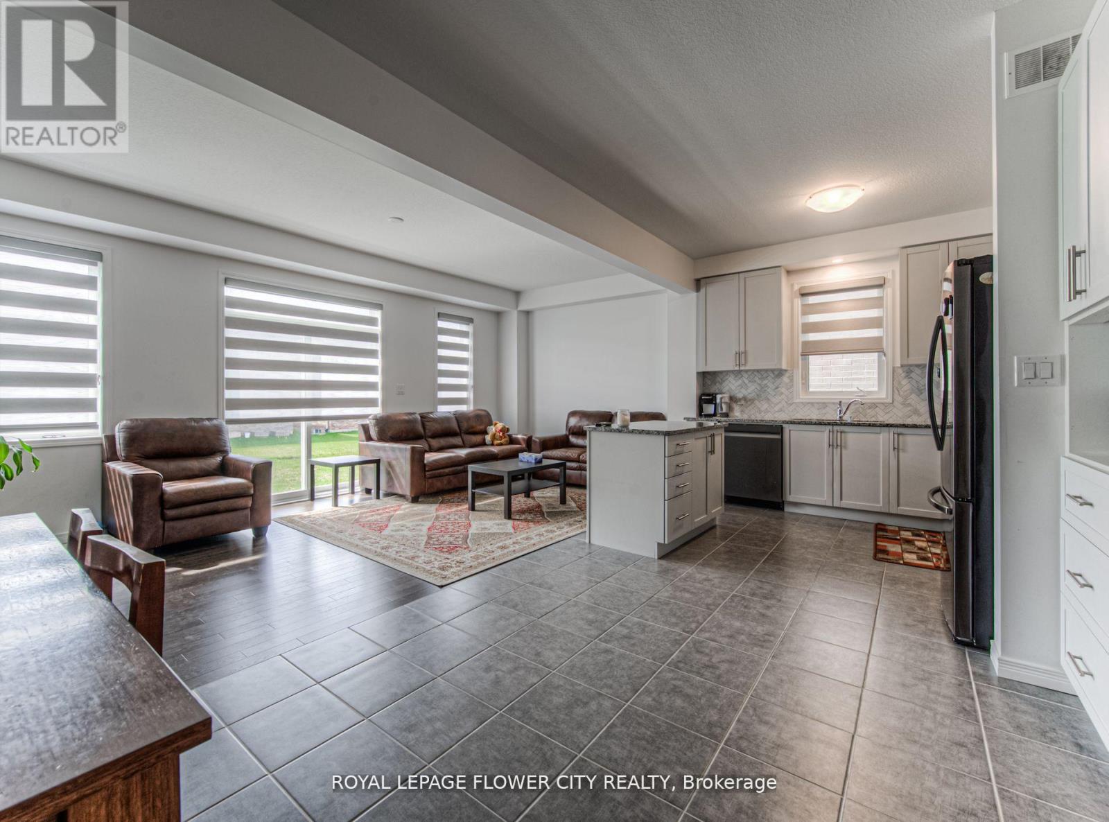 51 Beauchamp Drive, Cambridge, Ontario  N1S 0A2 - Photo 9 - X12148660