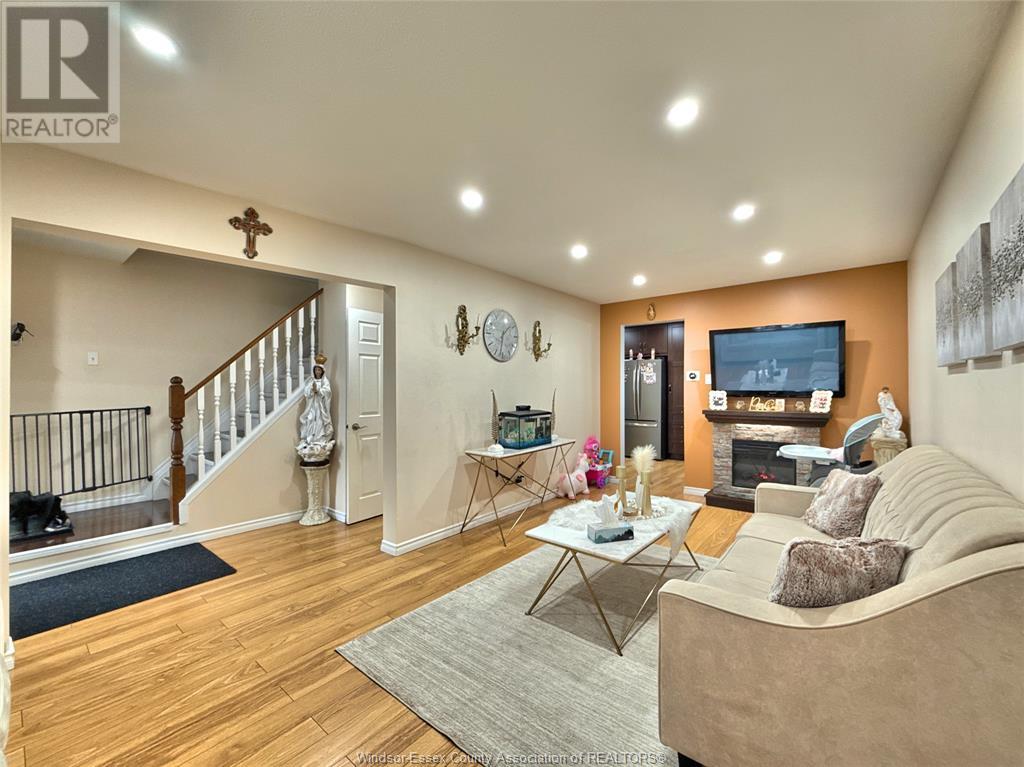 134 Golfdale, London, Ontario  N6C 5X7 - Photo 8 - 25012159