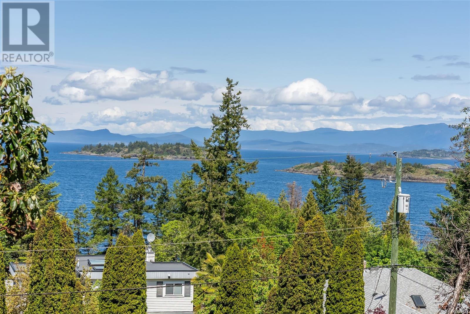 Property at 3259 Dolphin Dr image 1