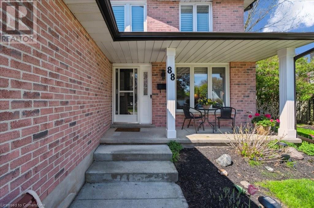 Property at 88 ROSE BRIDGE Crescent S image 5
