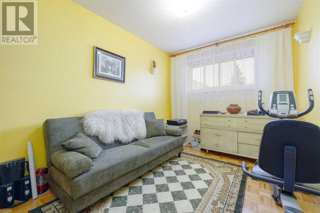 204 Dovely Place Se, Calgary, Alberta  T2B 2K6 - Photo 17 - A2218548