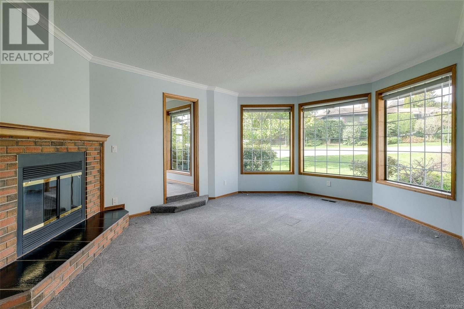 Property at 6649 Tamany Dr image 3