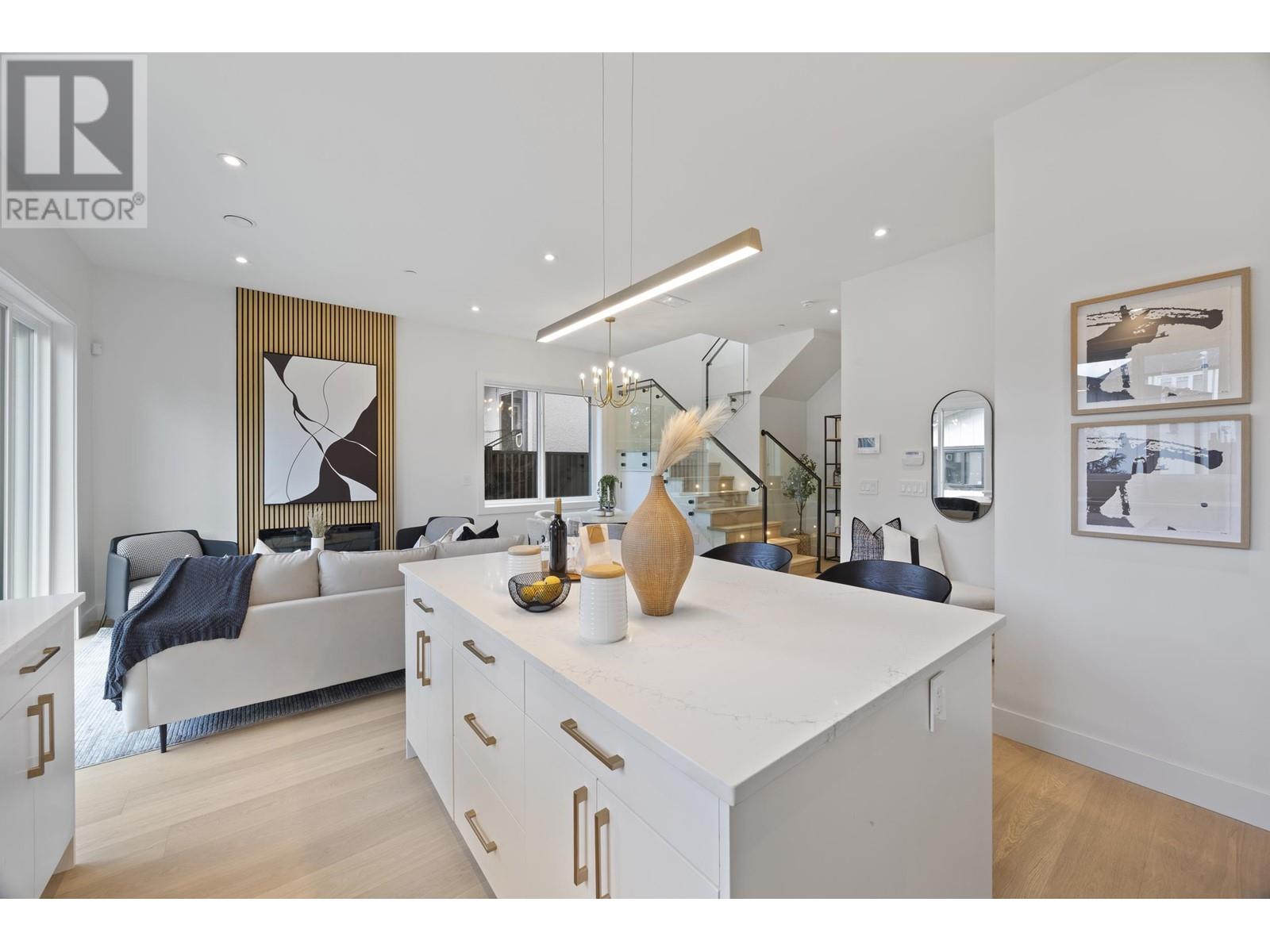 2181 Charles Street, Vancouver, British Columbia  V5L 2V2 - Photo 9 - R3002752