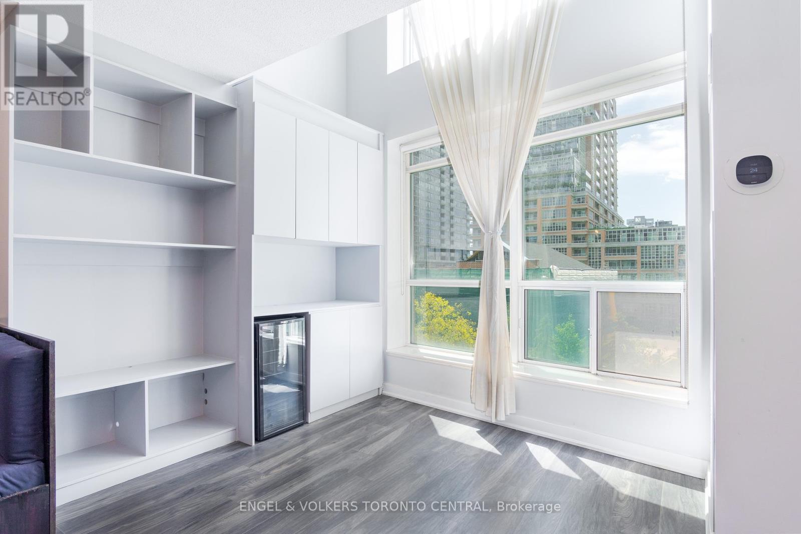 206 - 50 Lynn Williams Street, Toronto, Ontario  M6K 3R9 - Photo 8 - C12148884