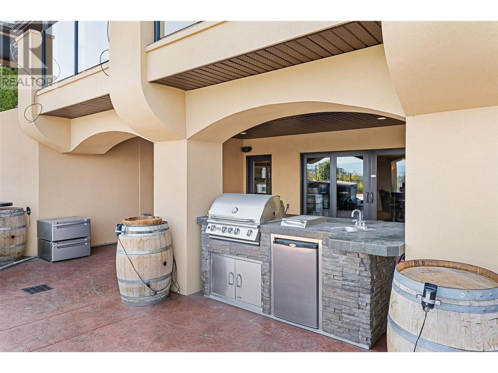 660 Almandine Court, Kelowna, British Columbia  V1W 4Z5 - Photo 55 - 10347767