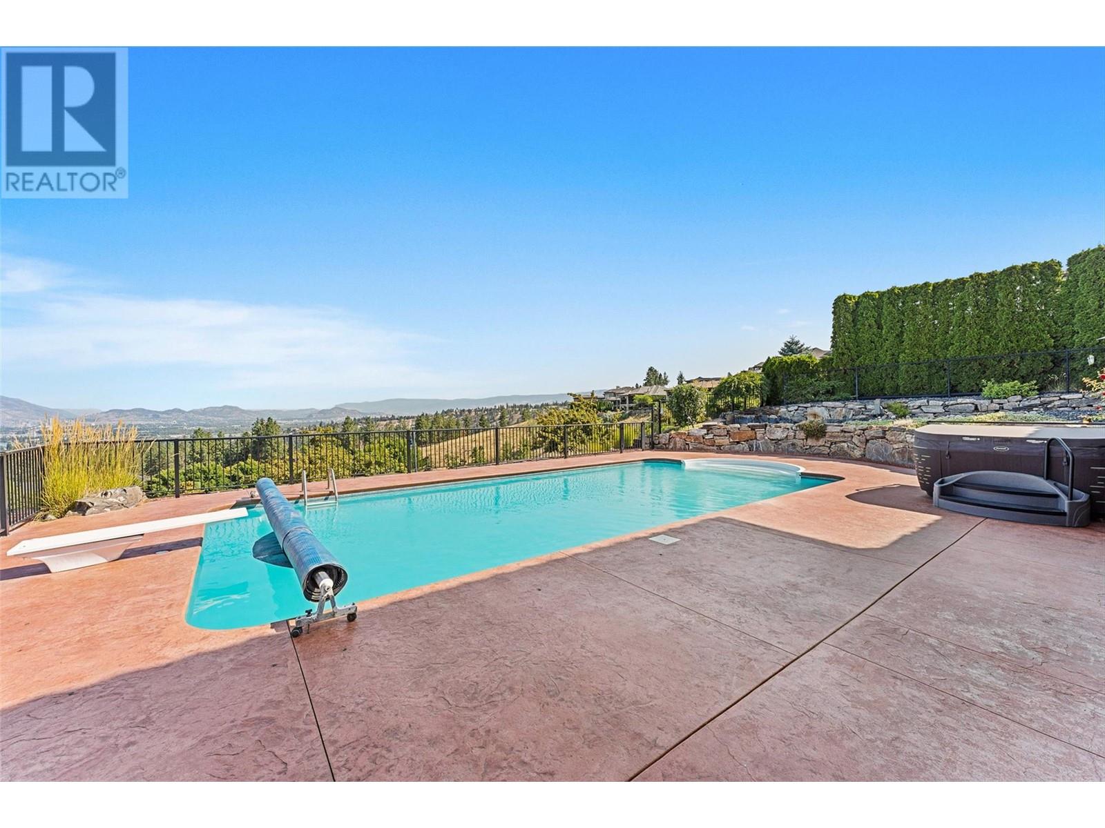660 Almandine Court, Kelowna, British Columbia  V1W 4Z5 - Photo 54 - 10347767