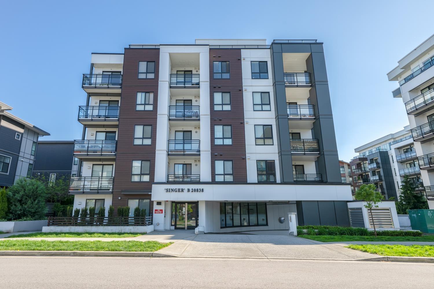 B605 20838 78b Avenue, Langley, British Columbia  V2Y 3M2 - Photo 1 - R3002985