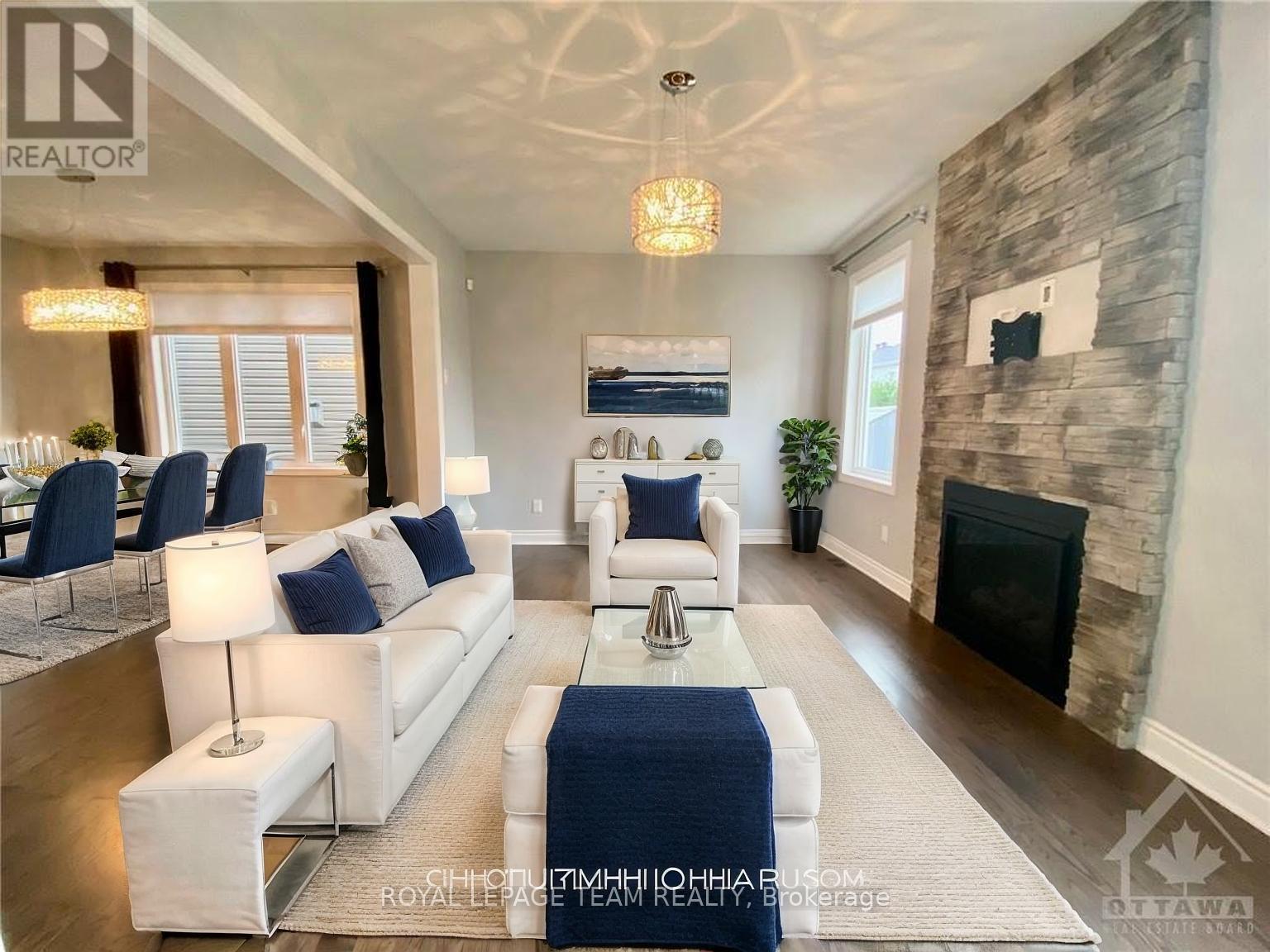333 Meadowbreeze Drive, Ottawa, Ontario  K2M 3A6 - Photo 4 - X12148940
