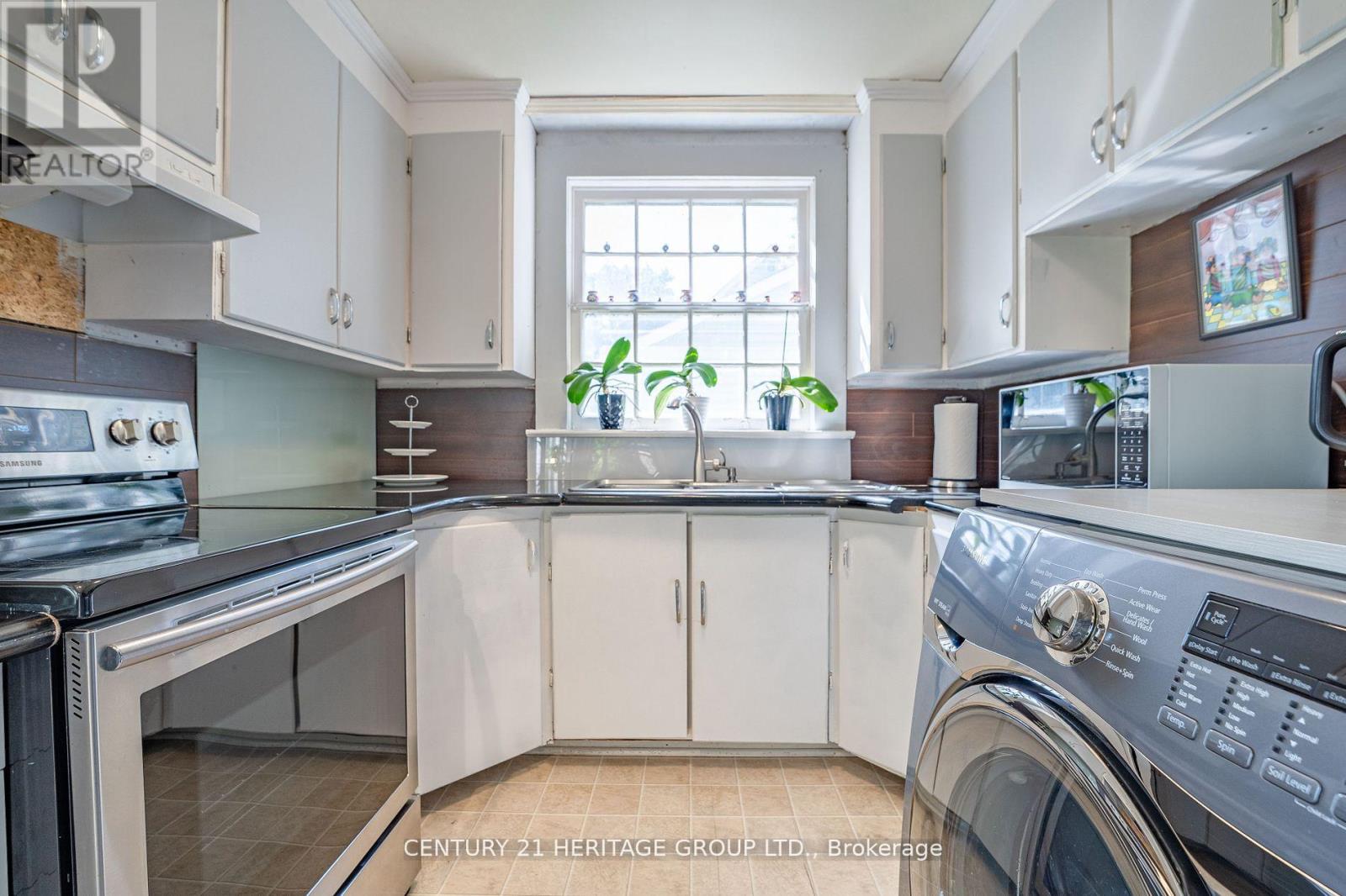 10911 Victoria Square Boulevard, Markham, Ontario  L6C 1J4 - Photo 21 - N12148912