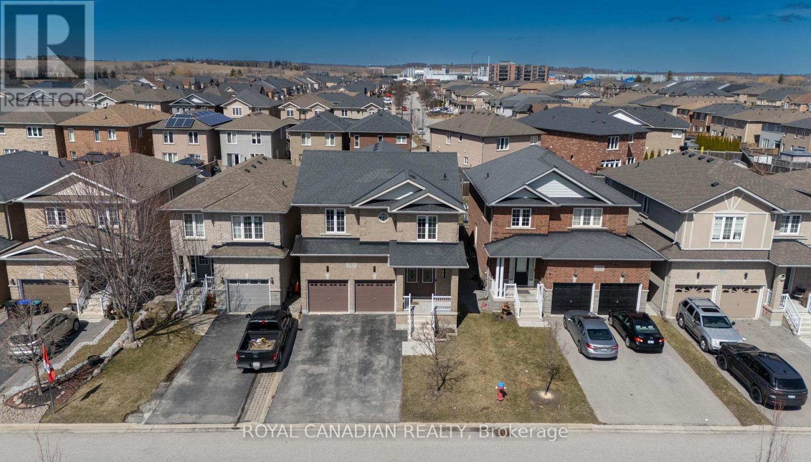 Property at 213 RICHARDSON CRESCENT image 1