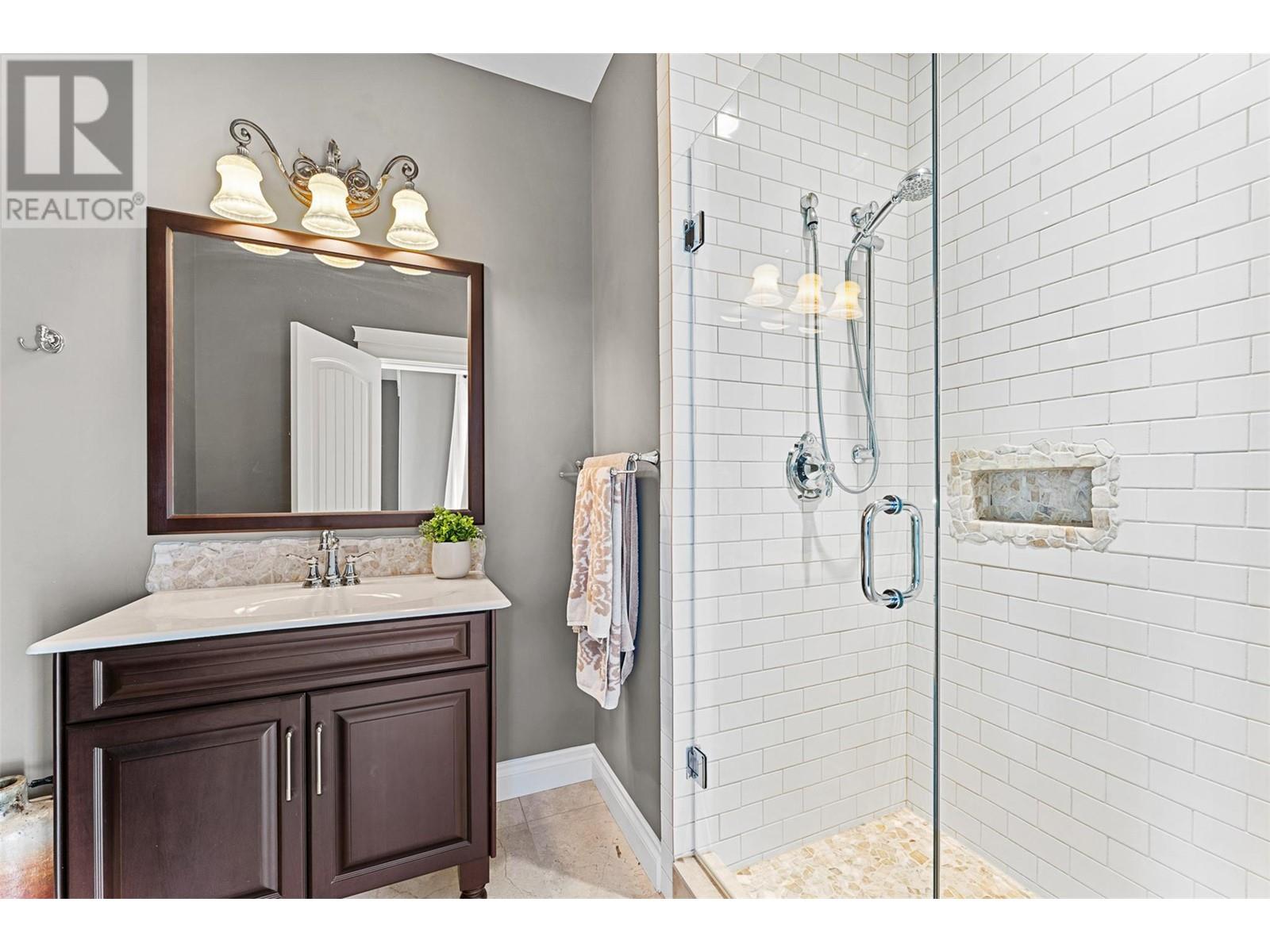 Property at 660 Almandine Court image 2