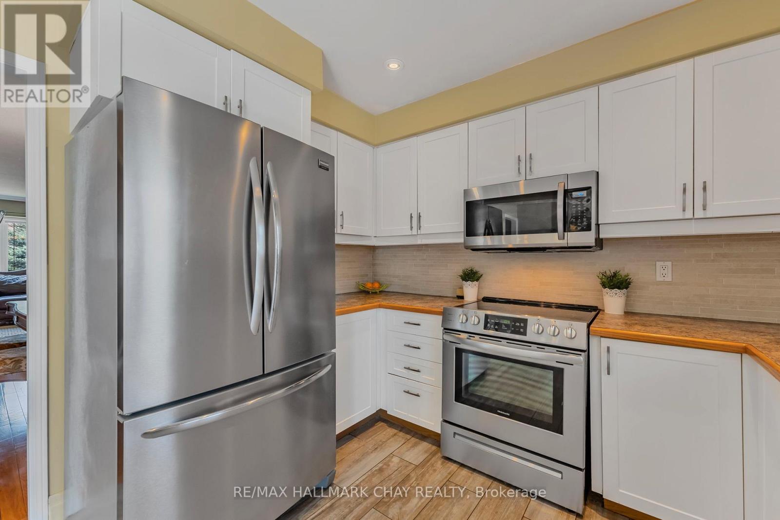 58 Carruthers Crescent, Barrie, Ontario  L4M 6A7 - Photo 13 - S12148906