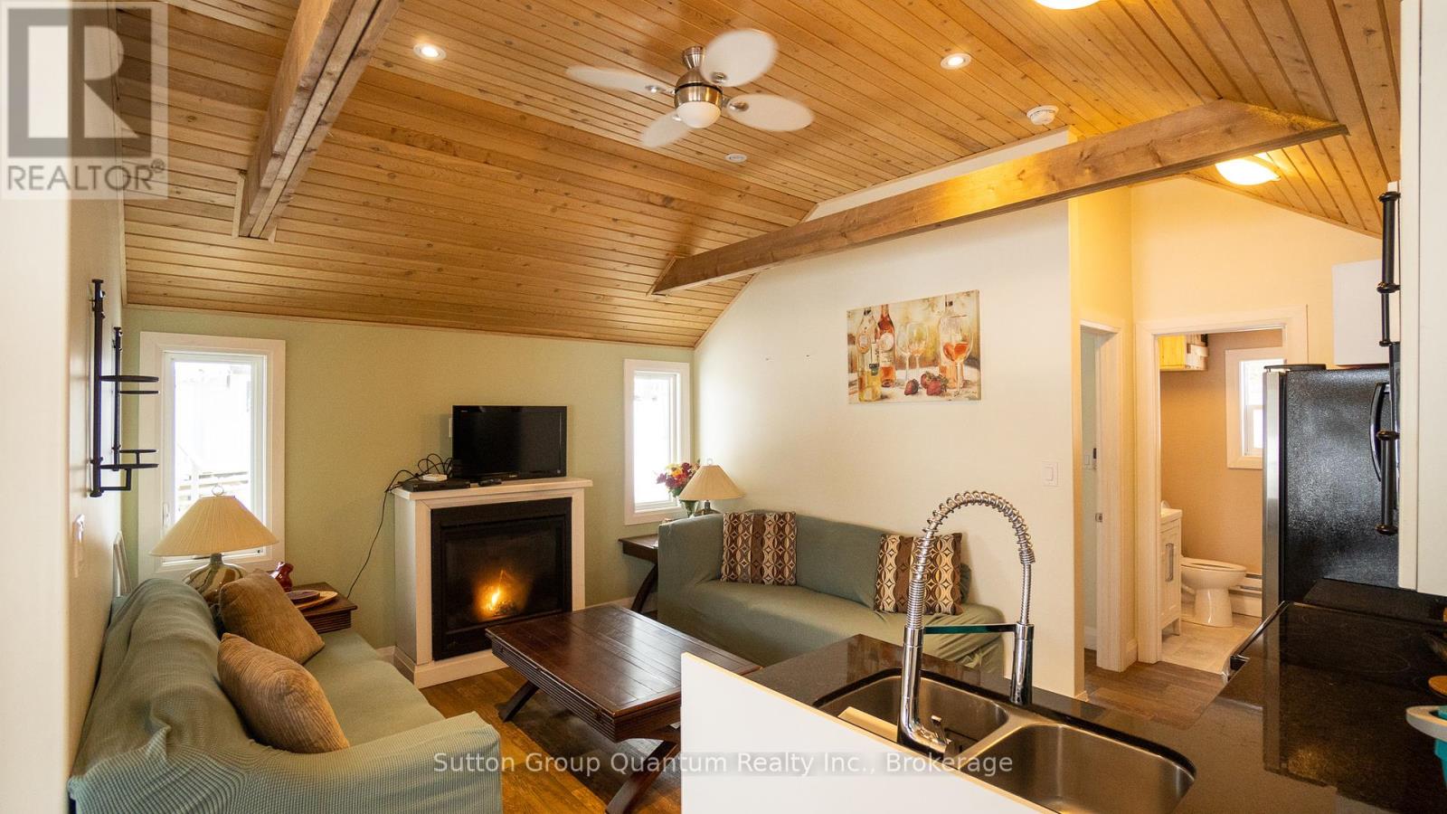 3 Woodland Lane, Magnetawan, Ontario  P0A 1P0 - Photo 24 - X12148937