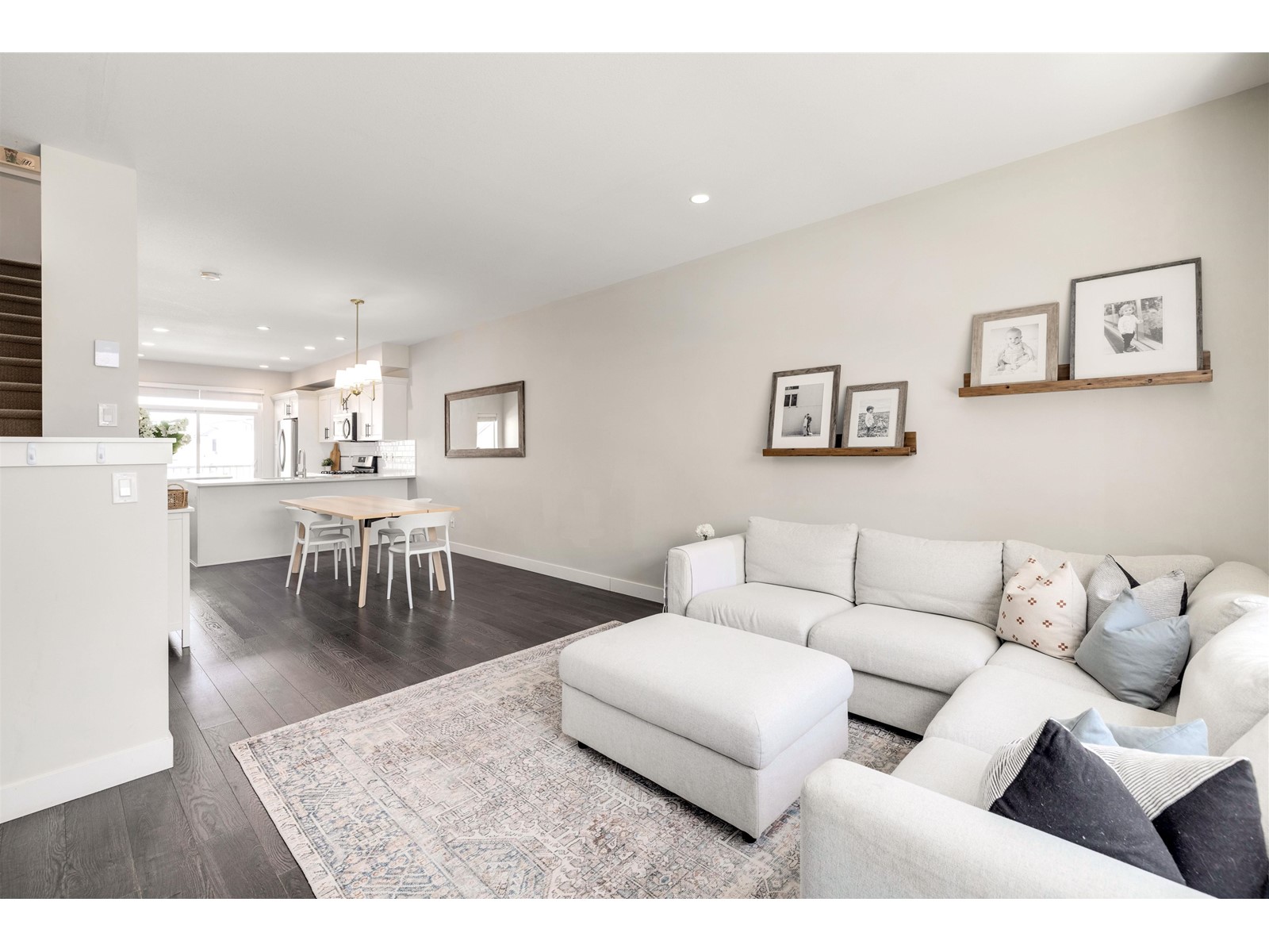 43 2469 164 St Street, Surrey, British Columbia  V3Z 3T4 - Photo 4 - R3003007