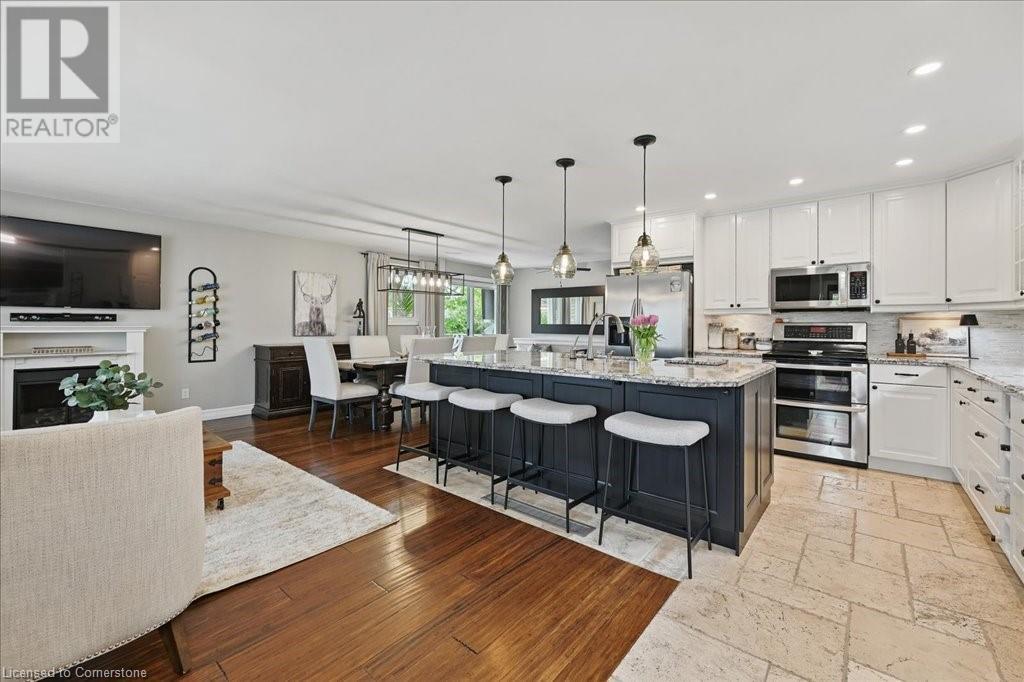 747 Mullin Way, Burlington, Ontario  L7L 4J8 - Photo 6 - 40728944