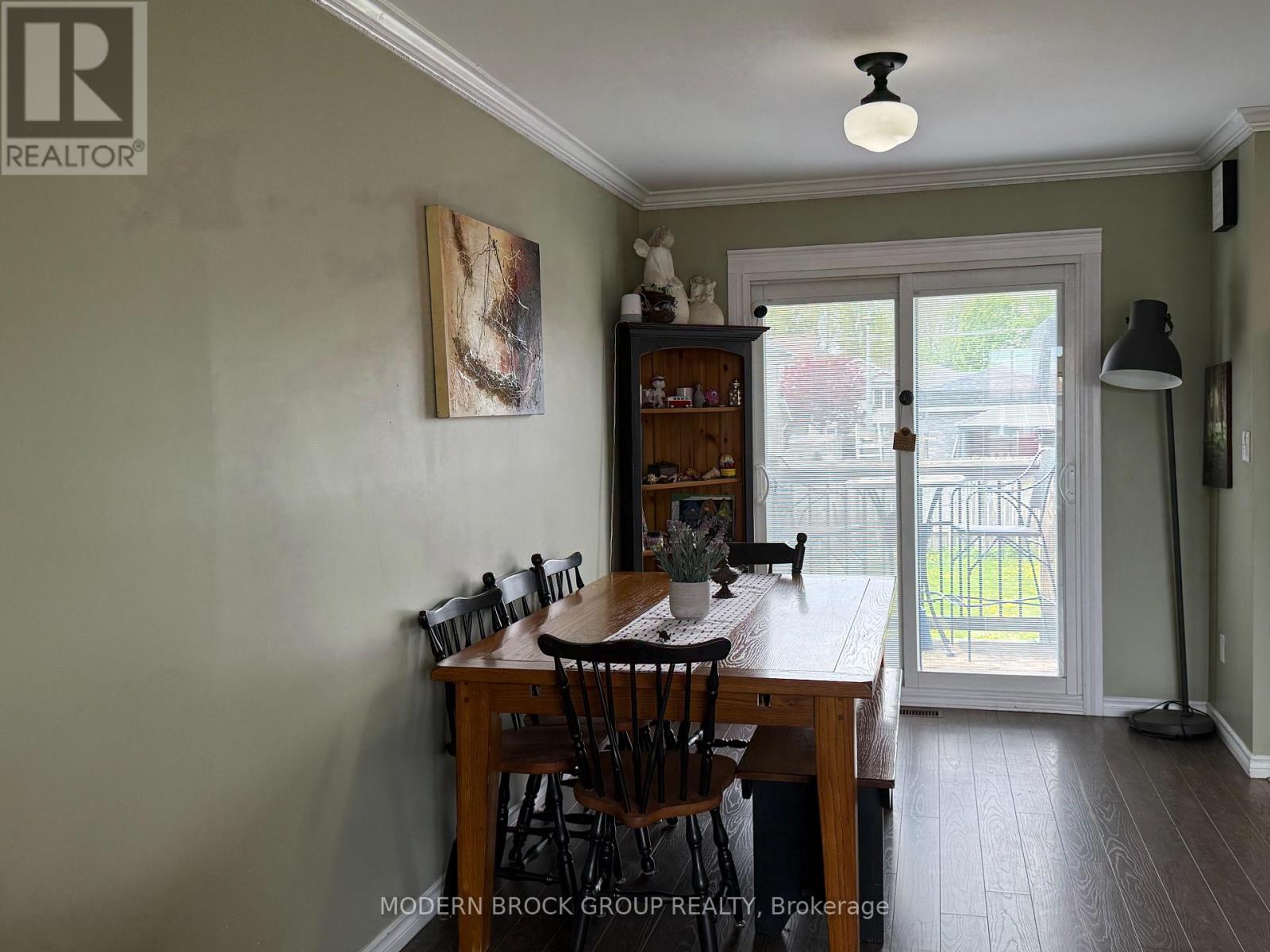 1350 Linden Crescent, Brockville, Ontario  K6V 6B6 - Photo 3 - X12148934