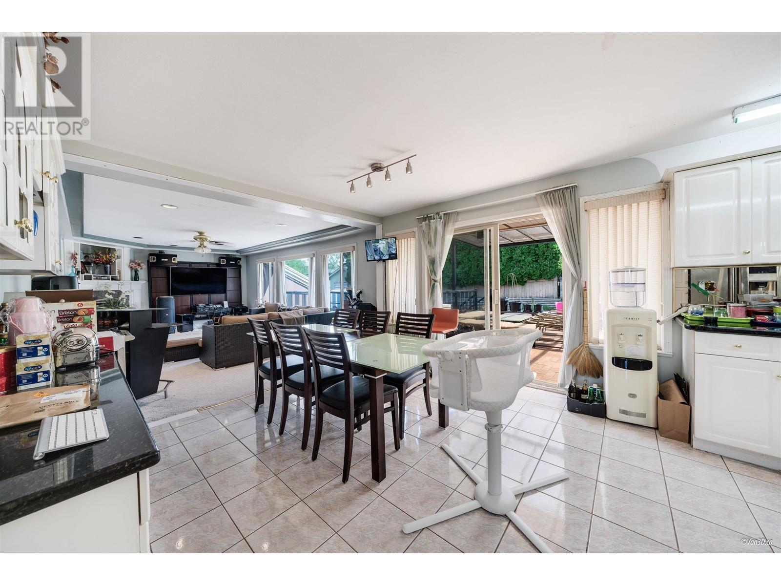 6728 Mason Court, Burnaby, British Columbia  V5E 4J2 - Photo 7 - R3002716