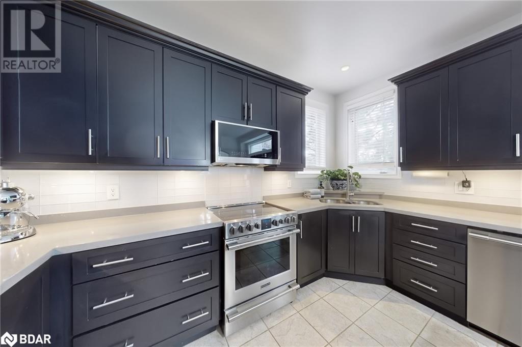 11 Kensington Trail, Barrie, Ontario  L4N 0K5 - Photo 24 - 40728792