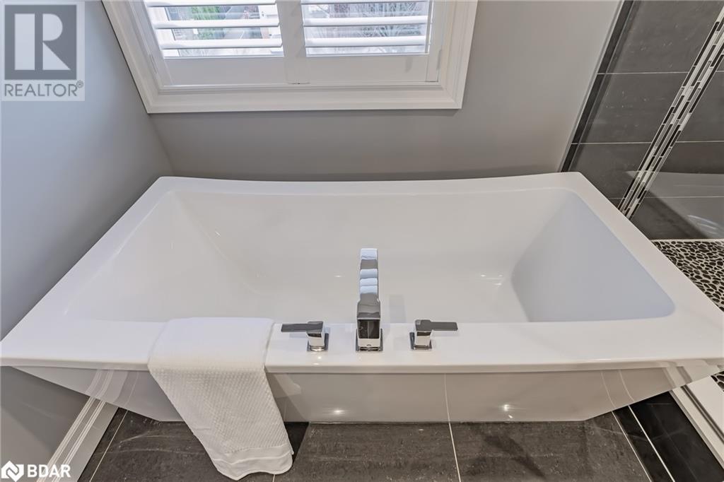 11 Kensington Trail, Barrie, Ontario  L4N 0K5 - Photo 44 - 40728792