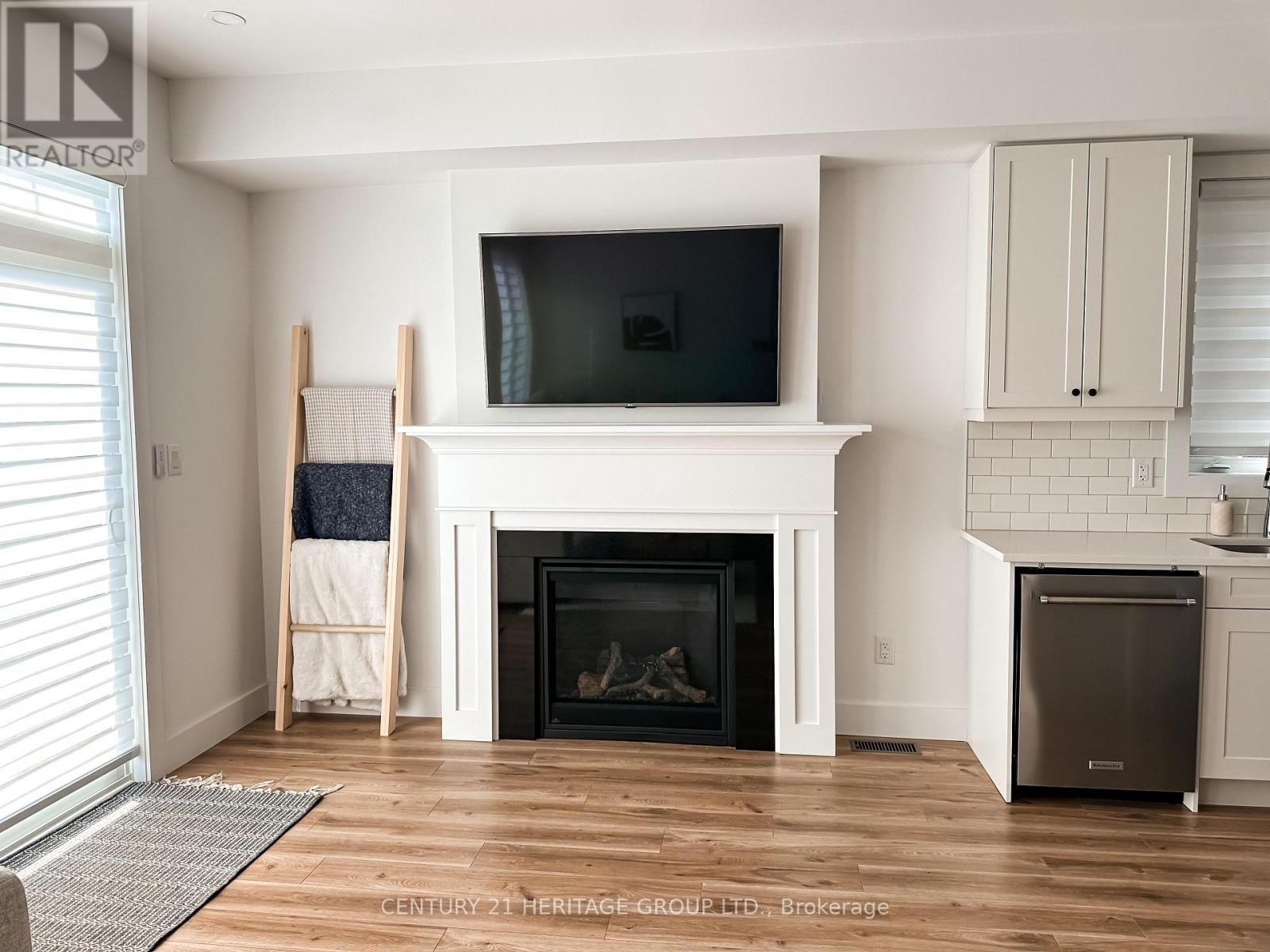 133 Black Willow Crescent, Blue Mountains, Ontario  L9Y 5L7 - Photo 11 - X12148915