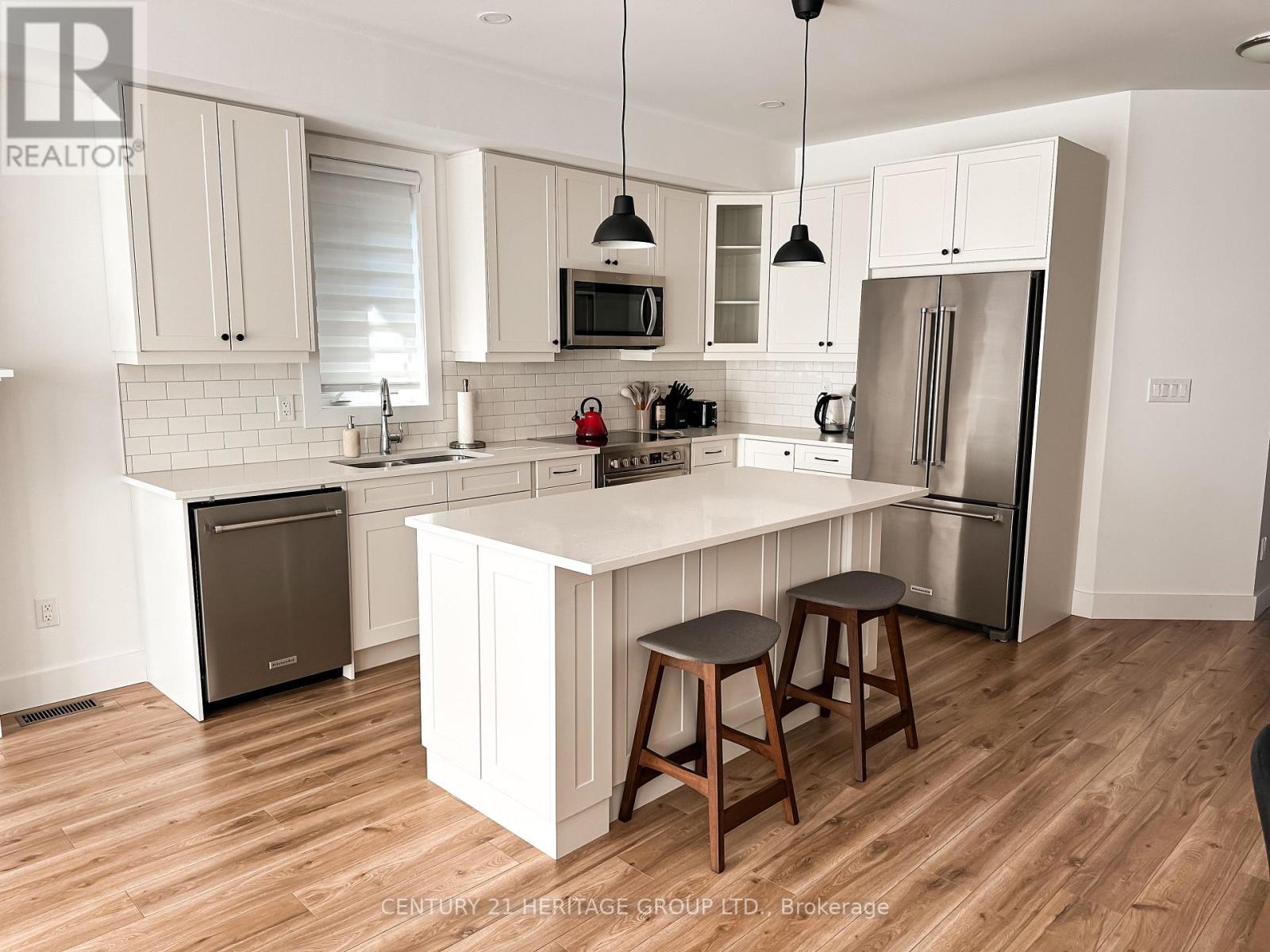 133 Black Willow Crescent, Blue Mountains, Ontario  L9Y 5L7 - Photo 12 - X12148915