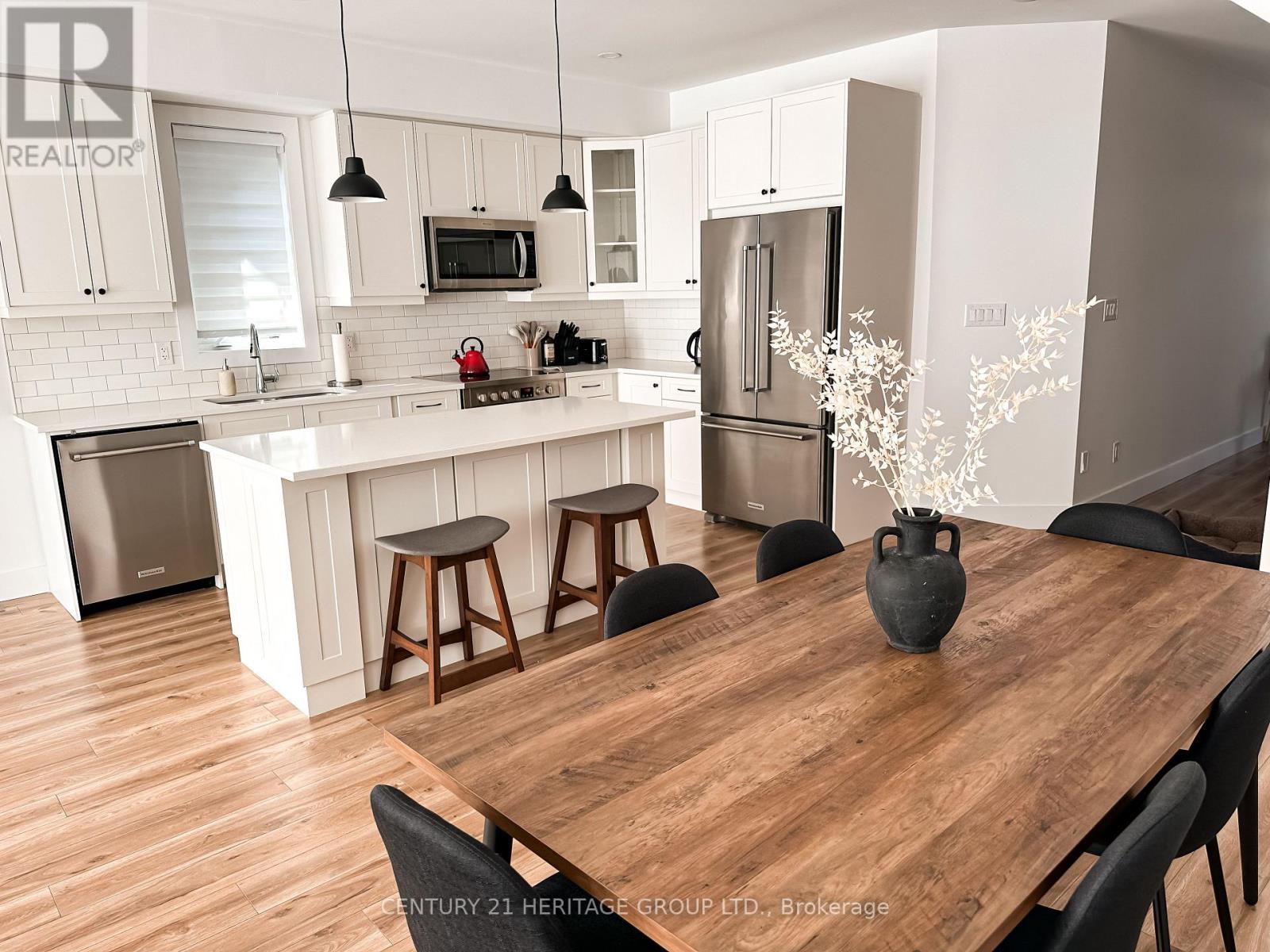 133 Black Willow Crescent, Blue Mountains, Ontario  L9Y 5L7 - Photo 13 - X12148915