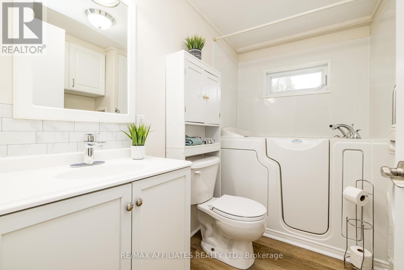 52 Bradley Green Court, Ottawa, Ontario  K2S 1B7 - Photo 24 - X12148356