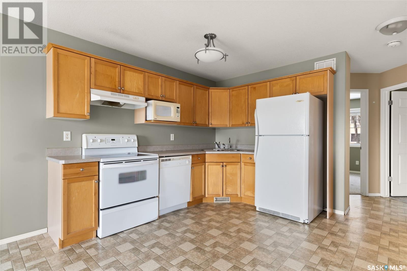 2261 Treetop Lane, Regina, Saskatchewan  S4P 4V8 - Photo 7 - SK997026