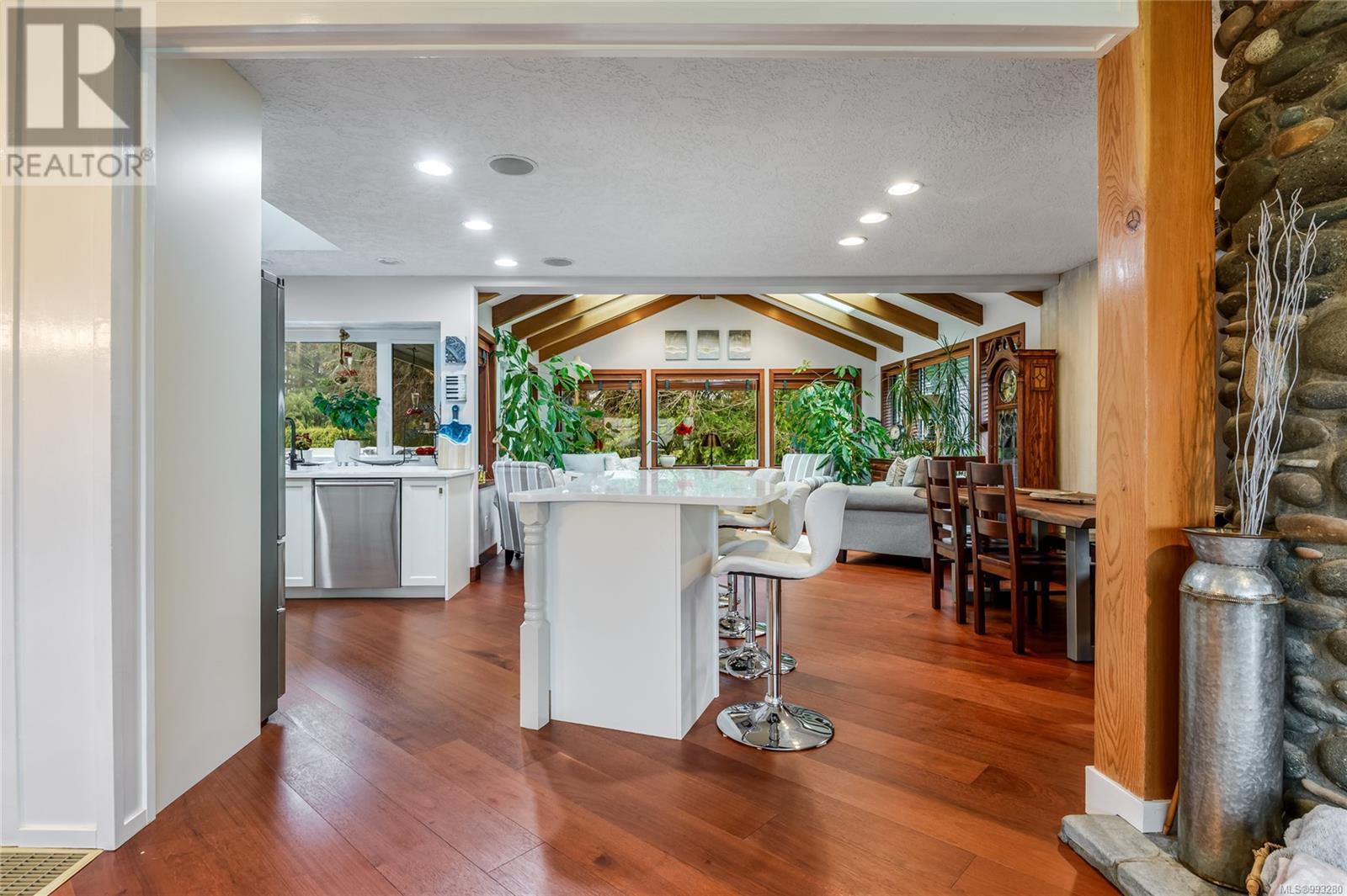 Property at 115 Engles Rd image 3