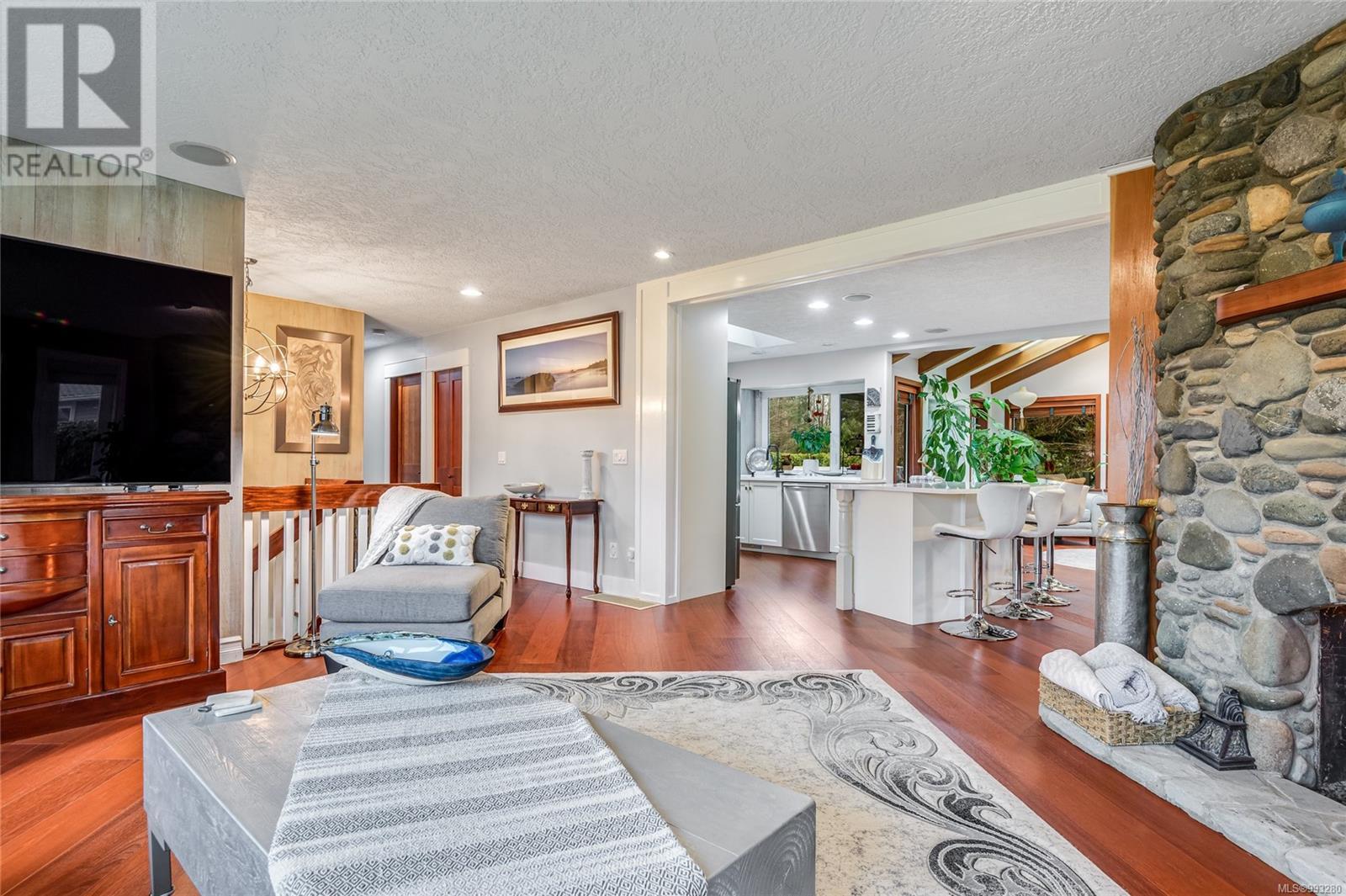 Property at 115 Engles Rd image 2