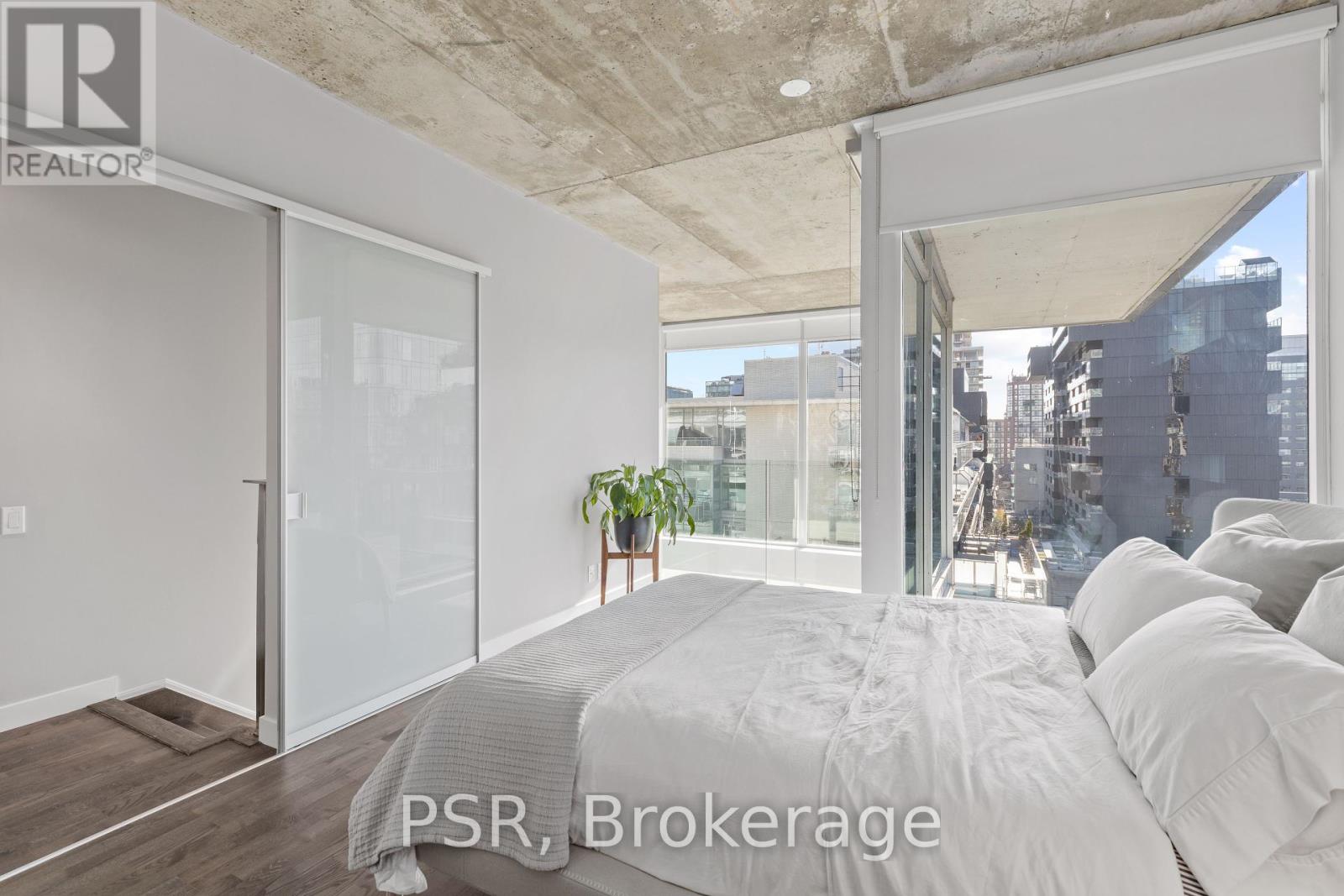 909 - 75 Portland Street, Toronto, Ontario  M5V 2M9 - Photo 18 - C12148998