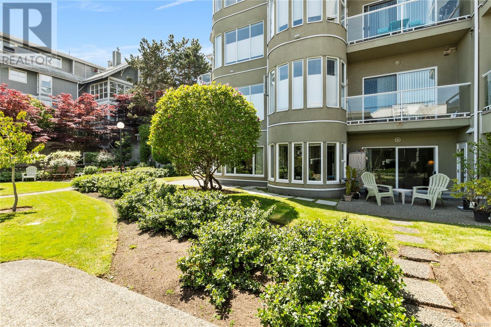 Property at 101 560 Stewart Ave image 1