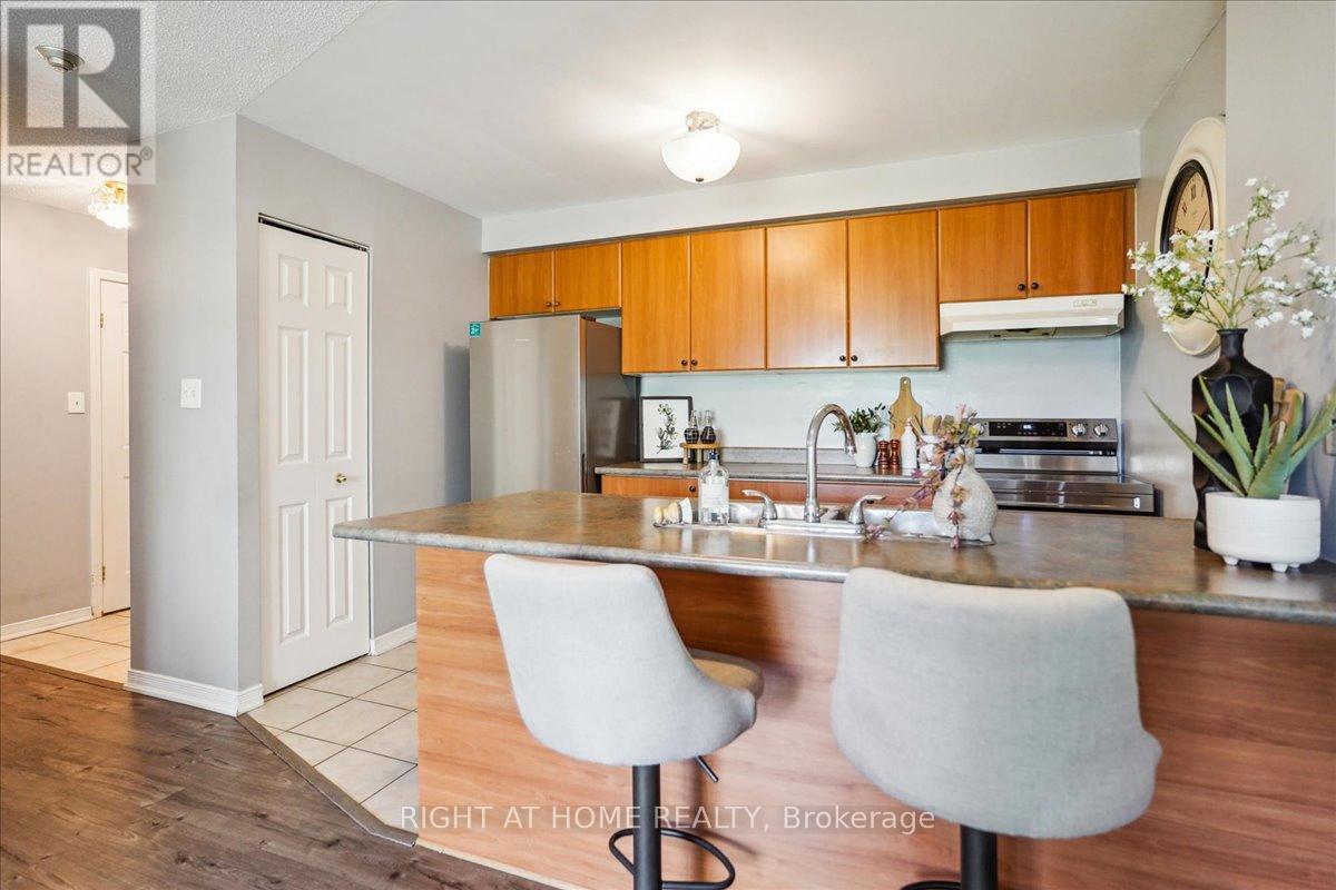 308 - 83 Aspen Springs Drive, Clarington, Ontario  L1C 5J7 - Photo 7 - E12148954