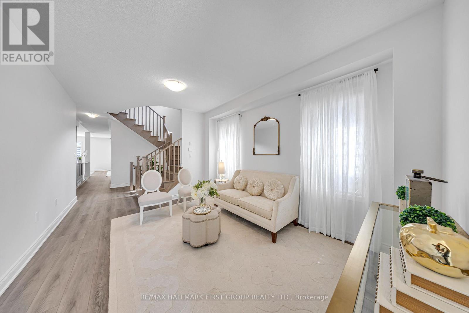 2193 Crystal Drive, Oshawa, Ontario  L1H 8L7 - Photo 7 - E12148972