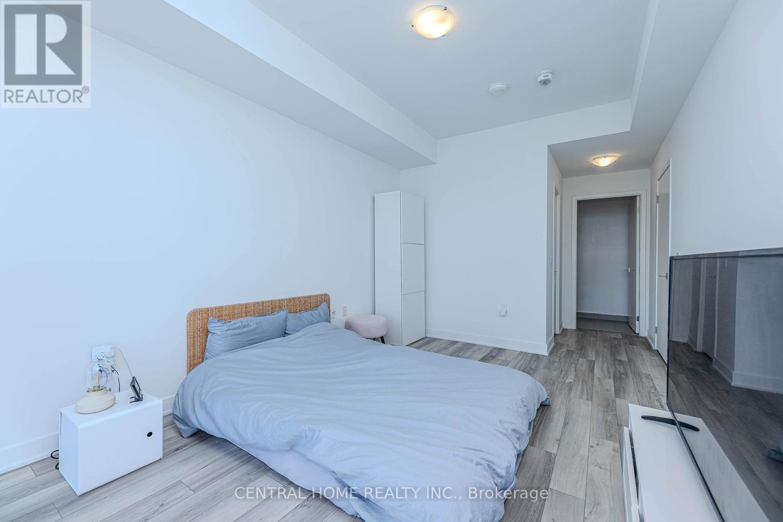 1405 - 75 Oneida Crescent, Richmond Hill, Ontario  L4B 0H3 - Photo 21 - N12145404