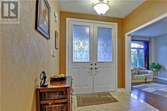 359 Woodspring Avenue, Newmarket, Ontario  L3X 3H1 - Photo 3 - N12148962