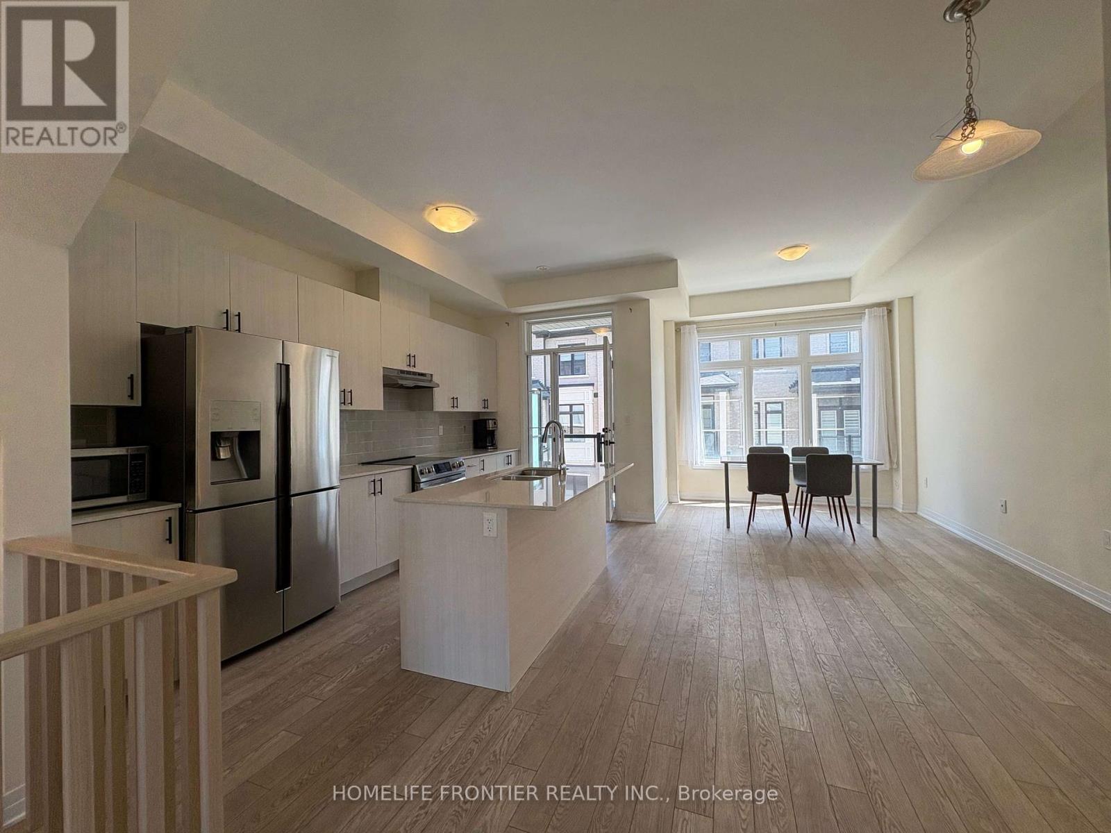 118 De La Roche Drive, Vaughan (Vellore Village), Ontario  L4H 5A3 - Photo 13 - N12148975
