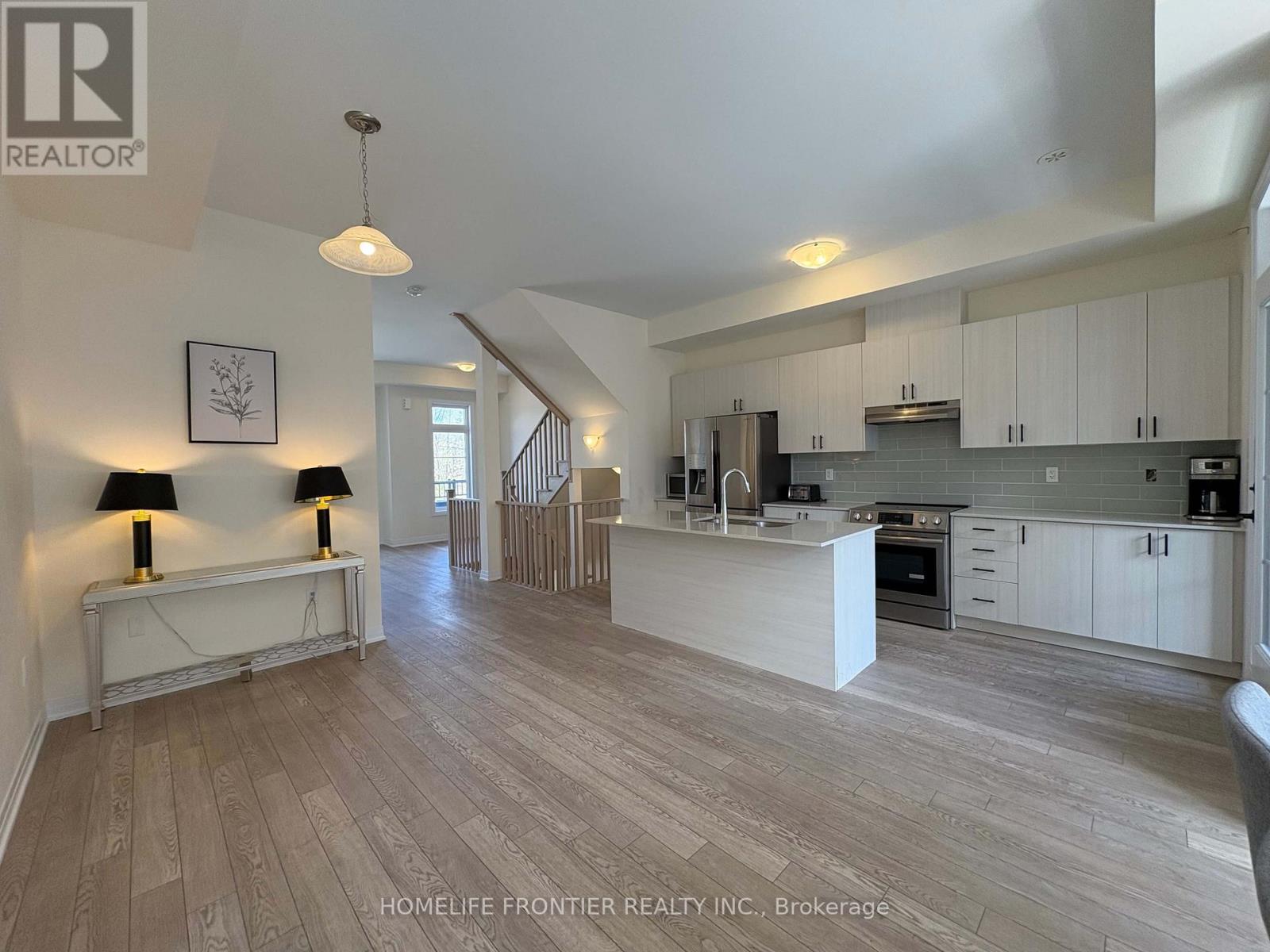 118 De La Roche Drive, Vaughan (Vellore Village), Ontario  L4H 5A3 - Photo 21 - N12148975